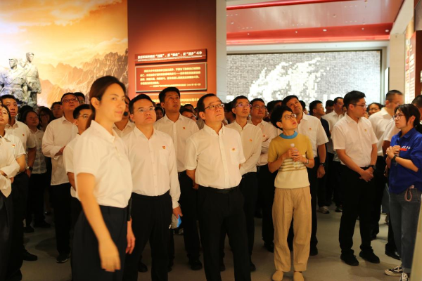 兵器工业集团组织参观《为了民族解放与世界和平》主题展览..